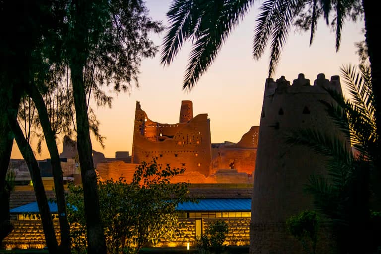 Temukan keaslian dan modernitas Riyadh dalam 8 jam