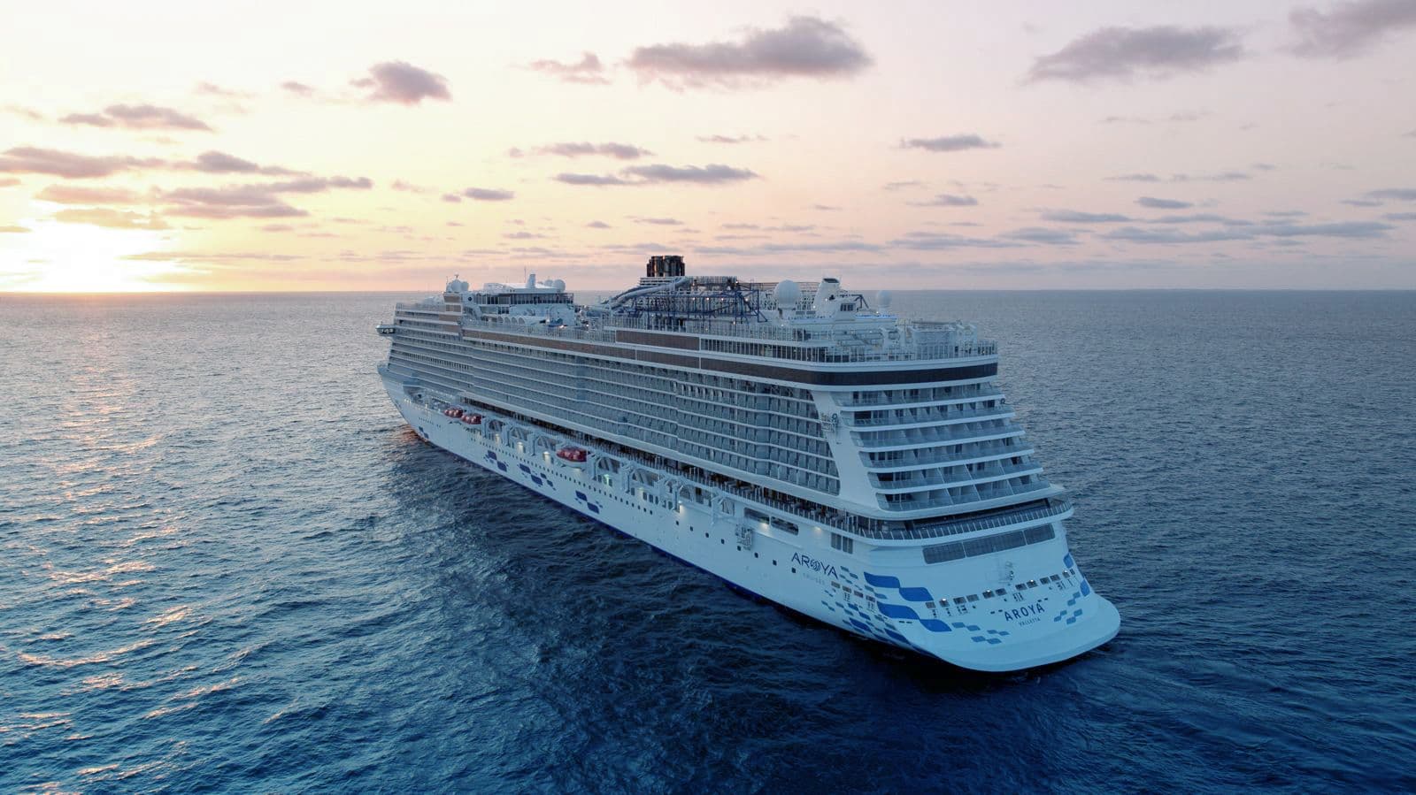 Crucero por Arroya y excursión a Jeddah Al-Balad: dos noches entre el mar y el patrimonio.